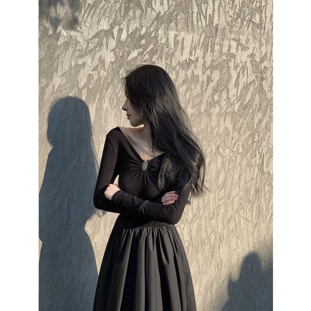 Đầm Dệt Kim Tay Dài Cổ Chữ V Màu Đen Phong Cách Pháp Thời Trang Xuân Hè Cho Nữ