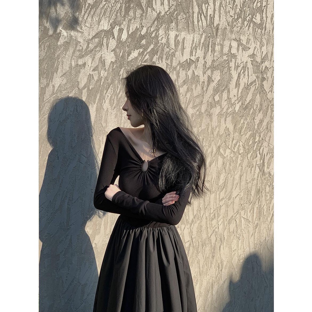 Đầm Dệt Kim Tay Dài Cổ Chữ V Màu Đen Phong Cách Pháp Thời Trang Xuân Hè Cho Nữ