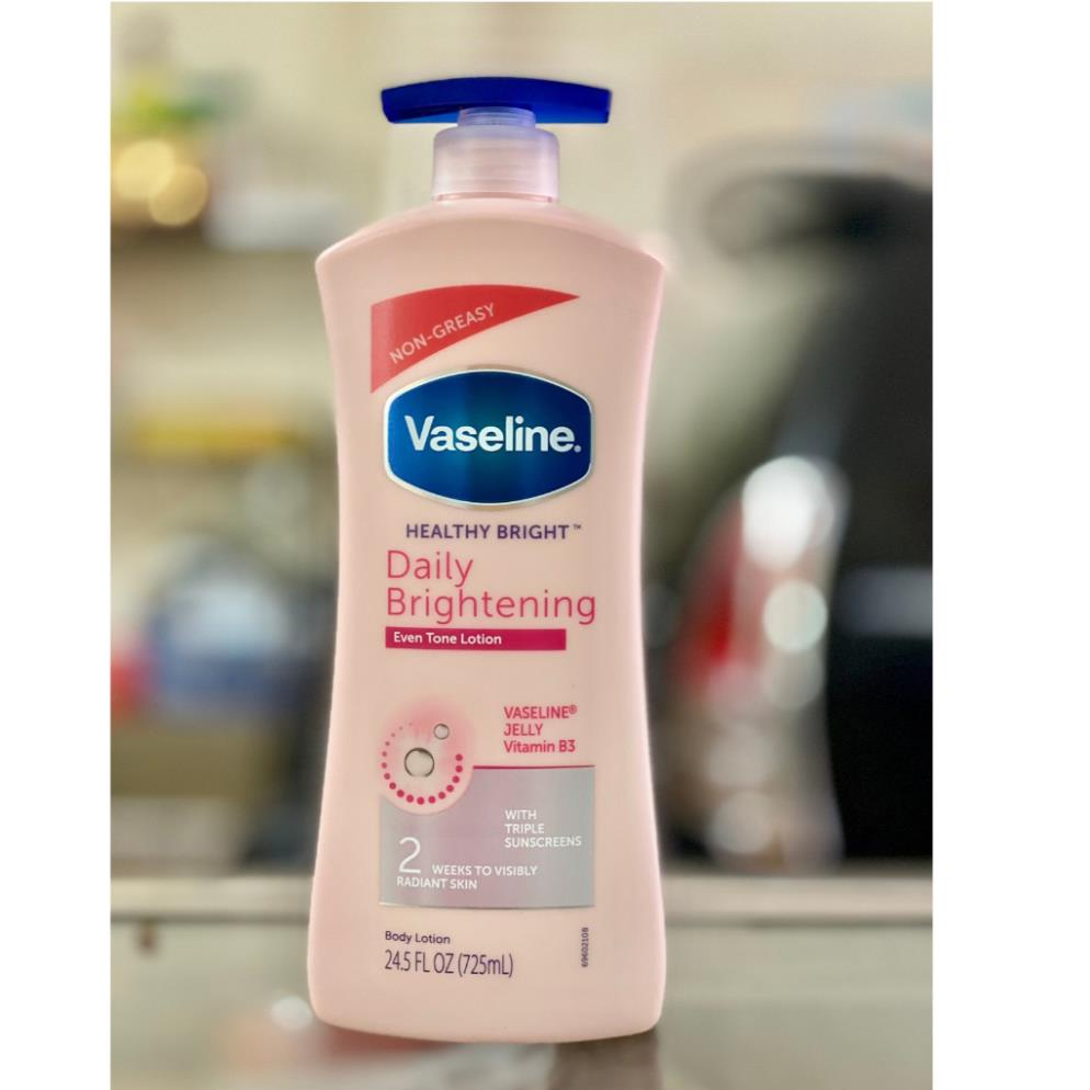 Sữa dưỡng thể trắng da Vaseline Body Lotion UV Lightening 725ml