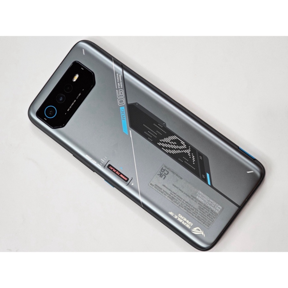Điện thoại Asus ROG Gaming Phone 6 dung lượng 512GB siêu phẩm chiến game - Full Box - BH 12 tháng chính hãng