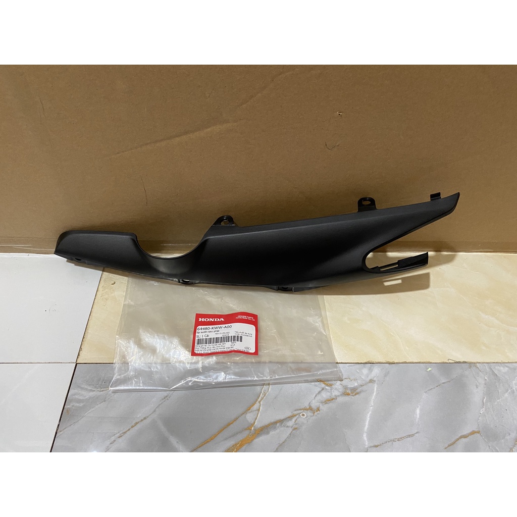 Ốp sườn sau bên phải WAVE S110, RS110, RSX110 chính hãng Honda