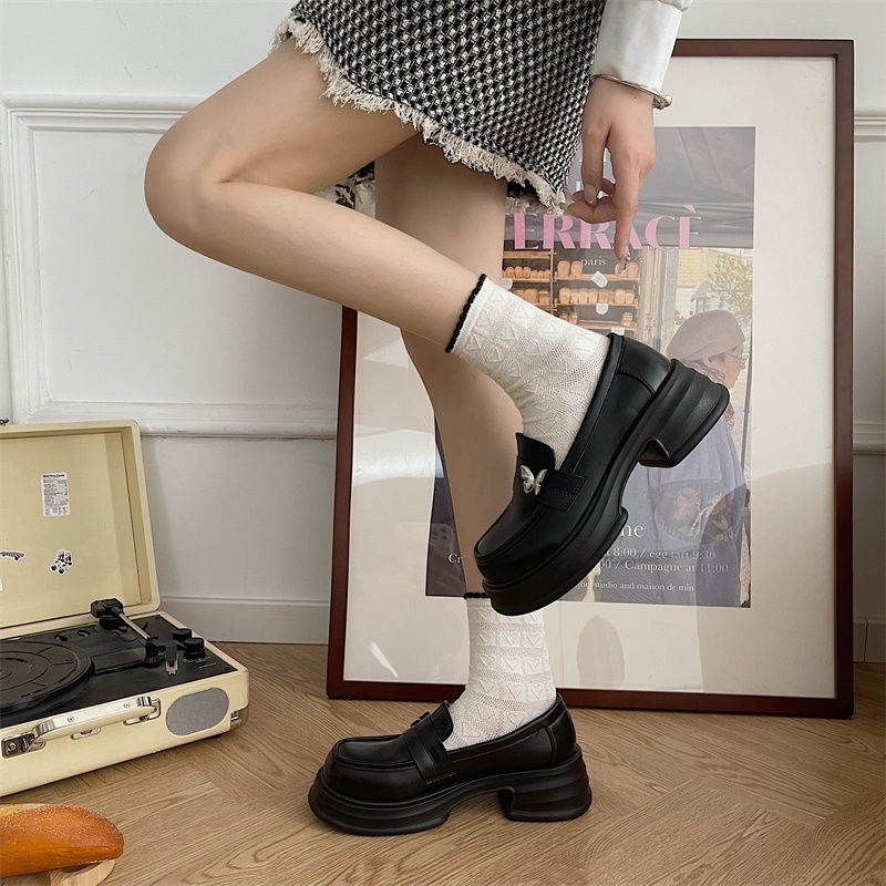 Giày nữ Lolita đáy dày đầu tròn tăng lên