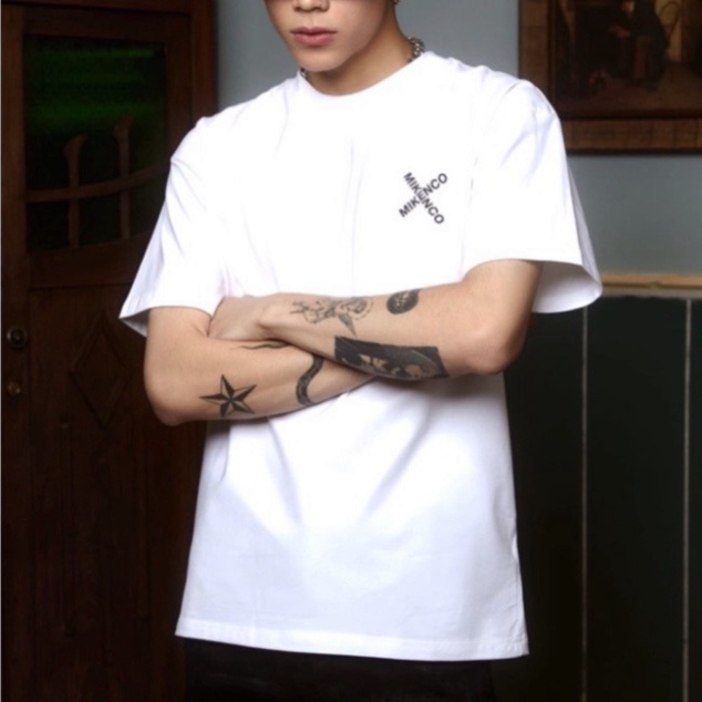 Áo Phông G.C Họa Tiết Chữ G.U.C.C.I Thêu Trước Ngực - Áo Phông G.C Thêu Ong Chât Liệu Vải Cotton Mịn