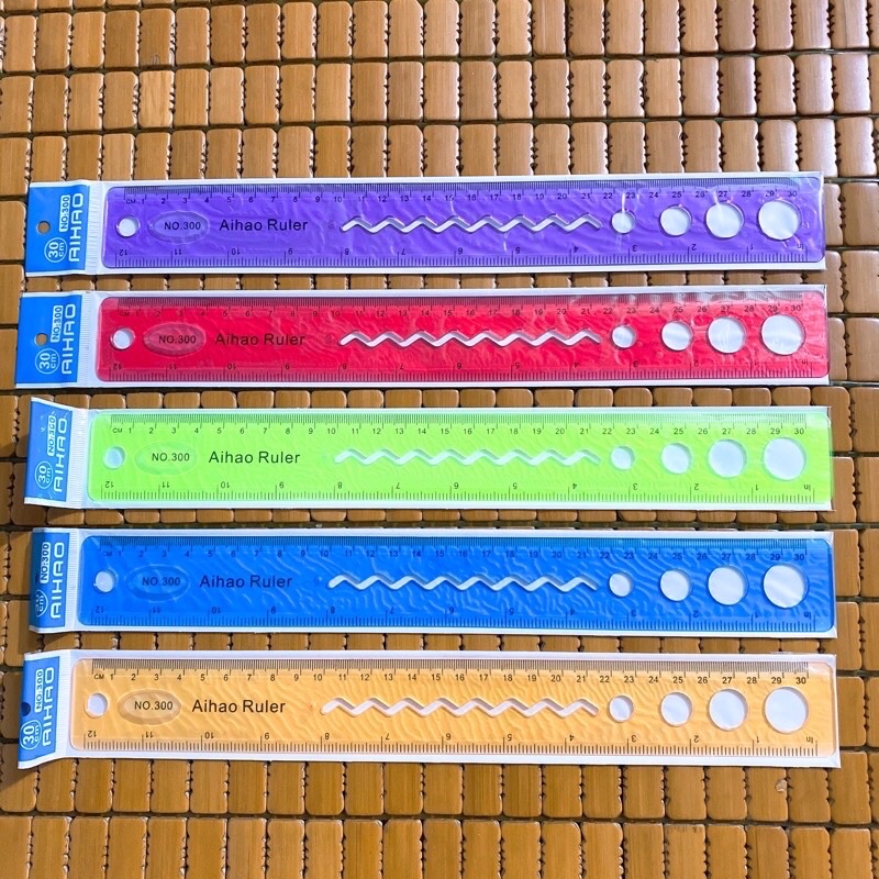 Thước kẻ dẻo bẻ không gãy dài 20 hoặc 30 cm