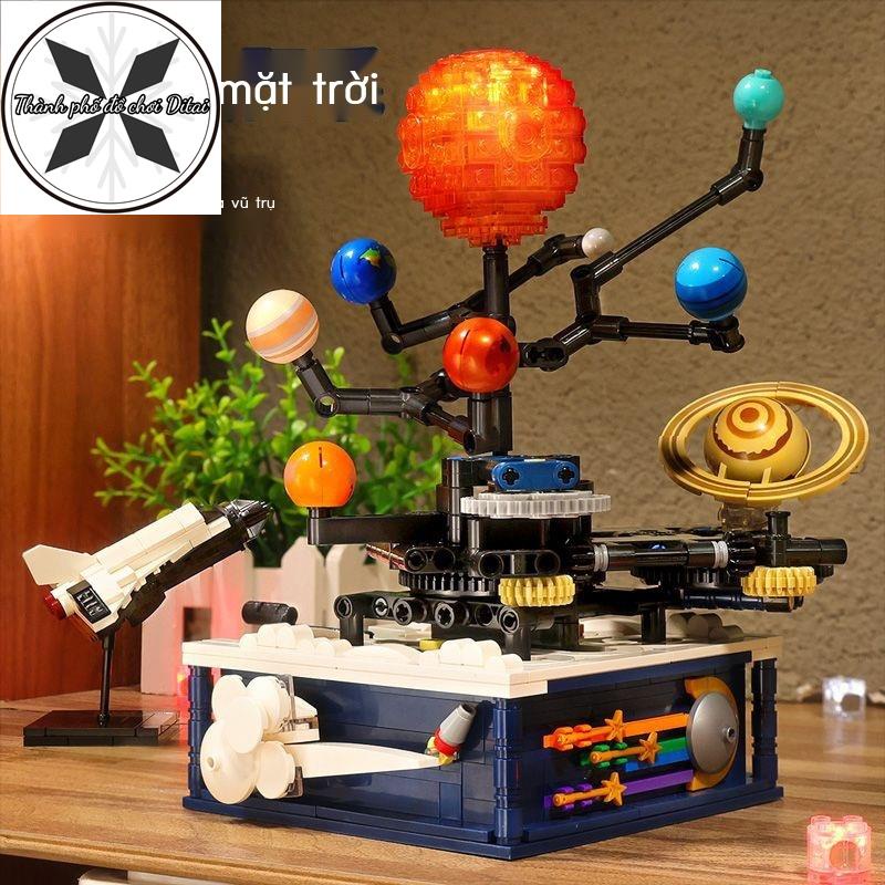 【Hàng có sẵn】Tương thích với Lego xoay hệ mặt trời hành tinh khối xây dựng mô hình học sinh xếp hình lắp ráp đồ chơi cậu