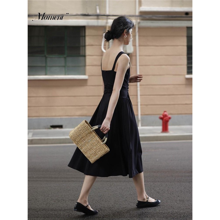 Đầm Trắng Sát Nách Vải Cotton Lụa Mềm Xếp Ly Thiết Kế Trang Nhã