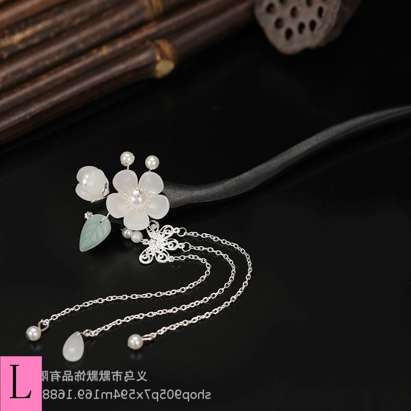 Trâm Cài Tóc Bằng Gỗ Mun Đính Hoa Tua Rua Phong Cách Trung Hoa Cổ Điển Mới