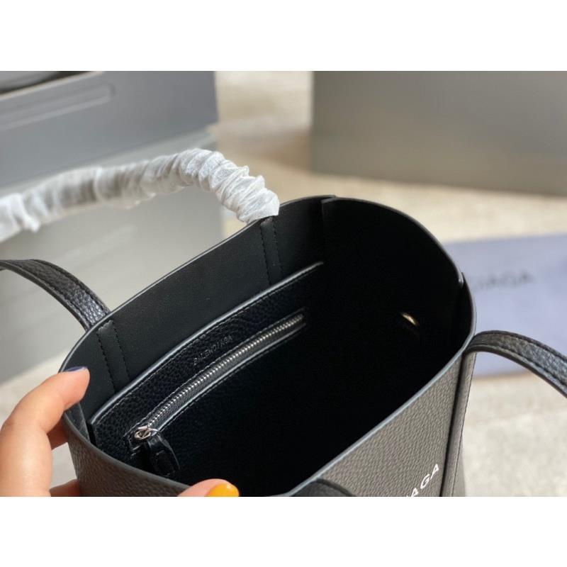 Túi Đeo Chéo Mini In Chữ Balenciagaaa Thời Trang Cho Nữ