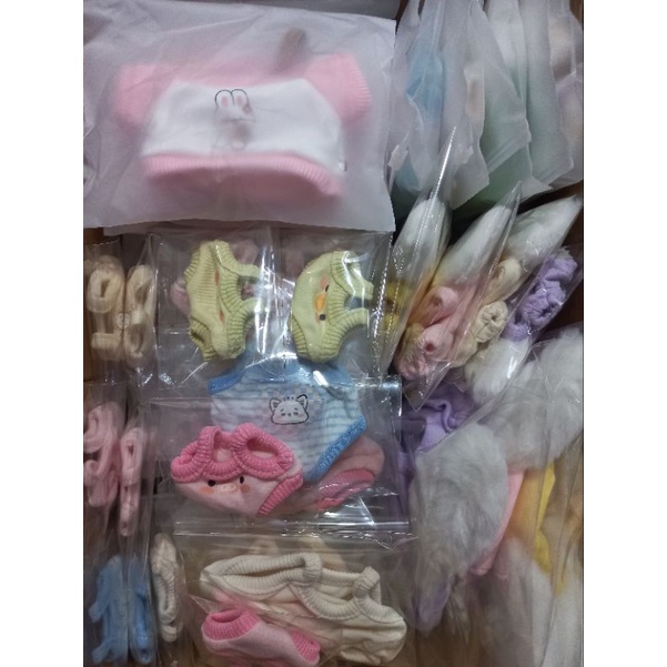 Set yếm sweater cho doll 20cm