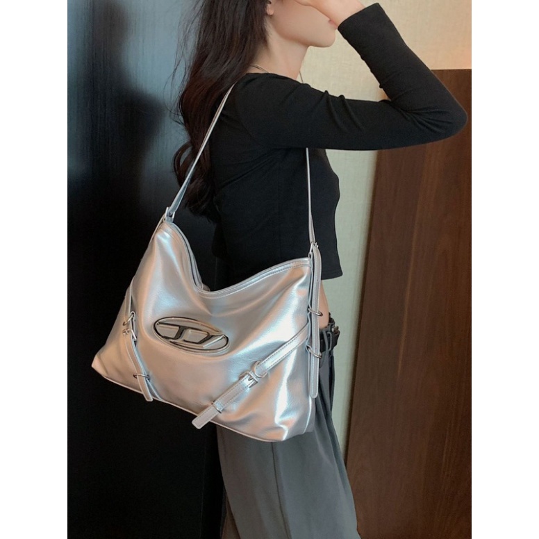 Túi chữ D dây chéo CÁ TÍNH. Ảnh Video hàng về