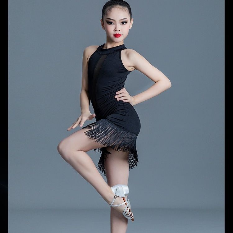 Đầm Khiêu Vũ Latin Không Tay Phối Tua Rua Màu Đen Dành Cho Bé Gái c 7.15