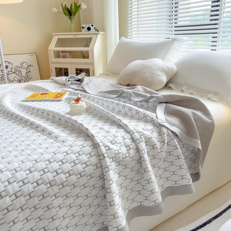 Chăn cotton Dệt Kim Ba Lớp Mỏng Mát Mẻ Cho Mùa Hè