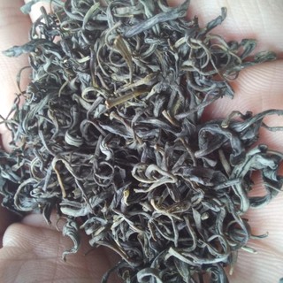 trà búp nõn tôm loại hảo hạng gói 500g