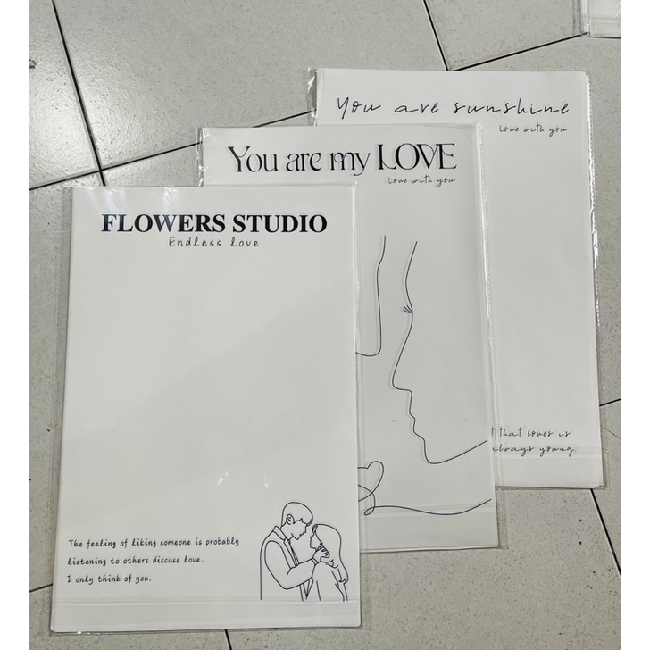 Giấy lót gói hoa in chữ