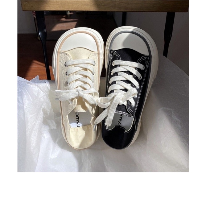 Giày Thể Thao Nữ Chất Vải Dáng Basic Mũi Tròn Bè Nhẹ Dẫm Gót Đế Cao Màu Đen Trắng Kem Năng Động Trẻ Trung Hot Trend Đẹp