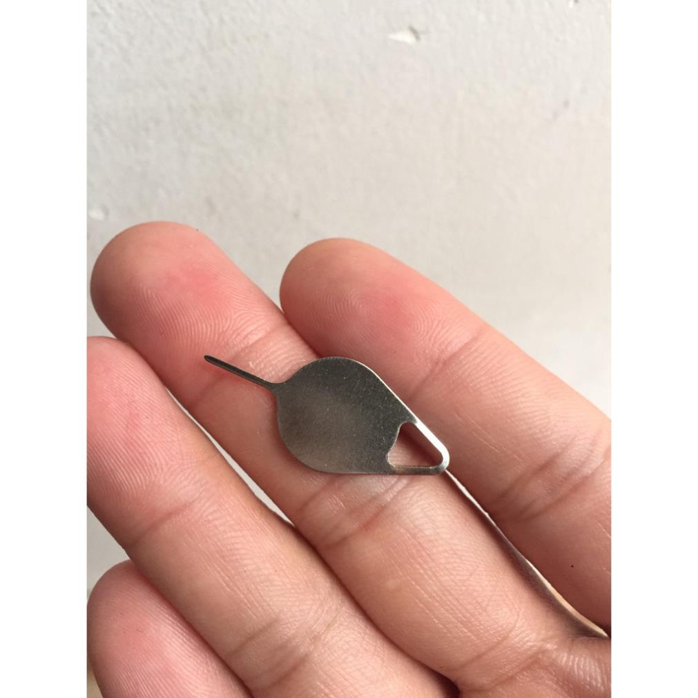 Que chọc sim đa năng