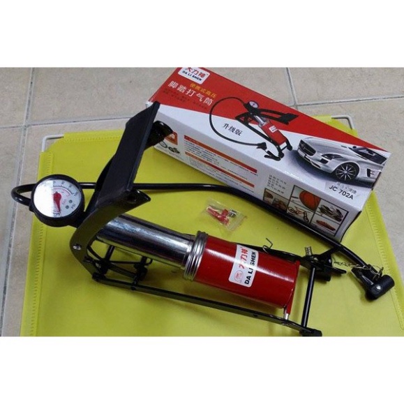 Bơm đạp chân mini dành cho mọi loại xe có đồng hồ hiển thị số kg hơi