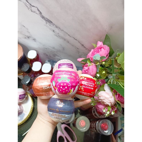 Bath Bomb - Bath Fizzy Bath & Body Works 130g - viên sủi bọt thả bồn tắm