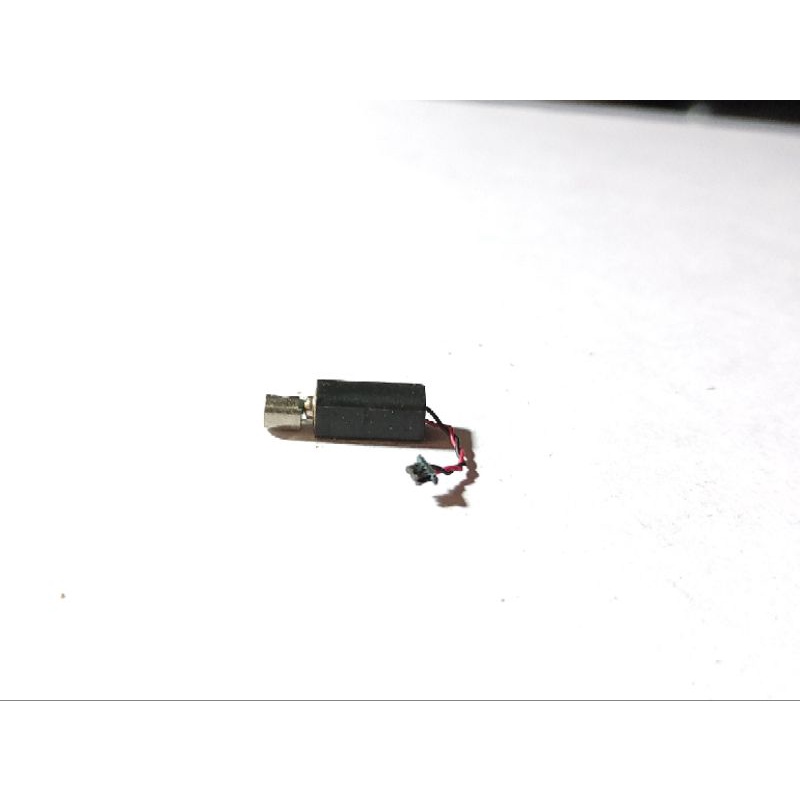Rung HTC One E8 / One M8 Tháo Máy Hoạt Động Tốt