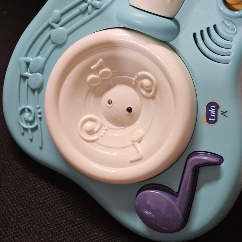 Đàn ghita cho bé hàng khuyến mãi Enfa