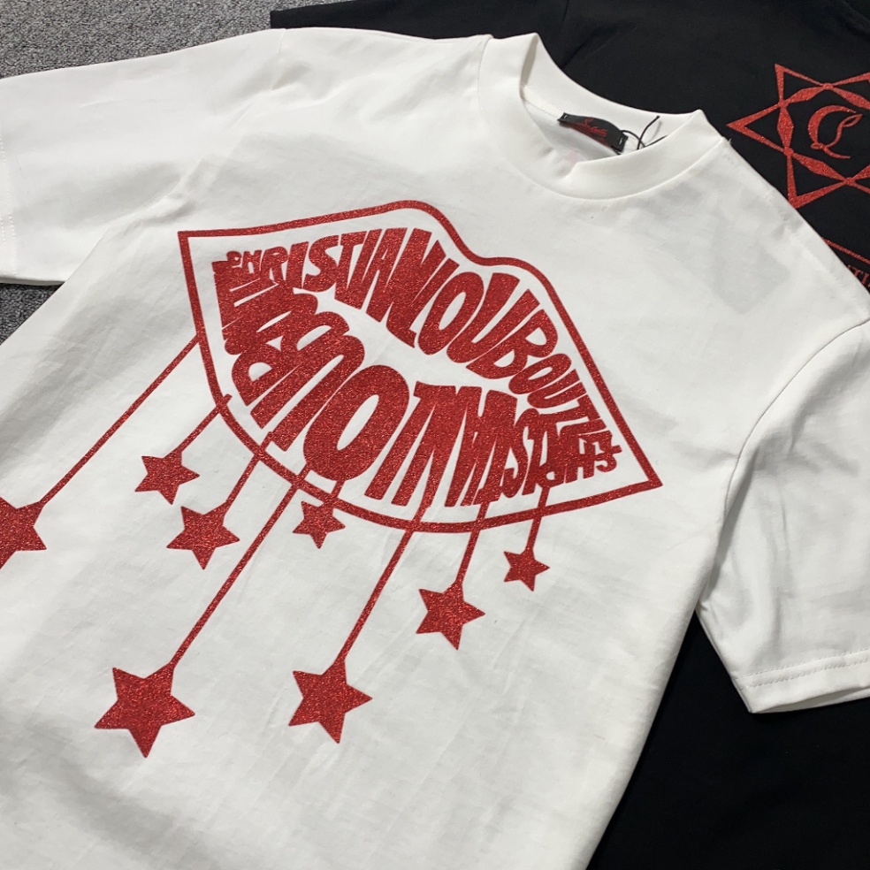 Áo phông Louboutin Hình Đôi Môi Kim Tuyến Tay Lỡ Form Rộng Chất Vải cotton 100% hot trend  mặc cực sướng