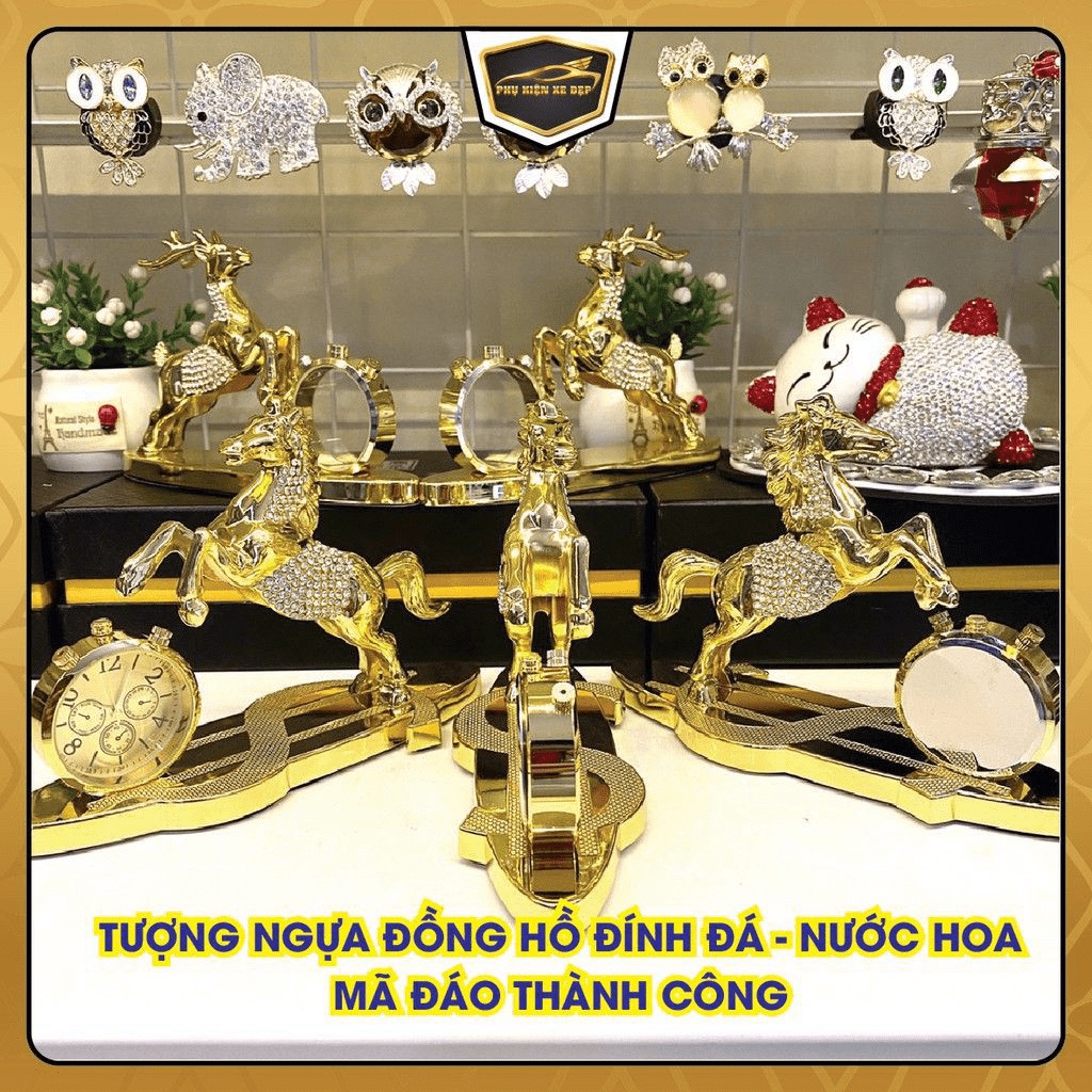 Xả kh0 Nước Hoa Xe Hơi - Nước Hoa Trang Trí Ô Tô Tượng Ngựa Đính Đá Phong Thủy - Mã Đáo Thành Công Để Taplo, Bàn Làm Việ