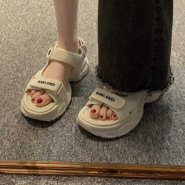 Giày Sandal Đế Dày Thời Trang Mùa Hè Dành Cho Nữ