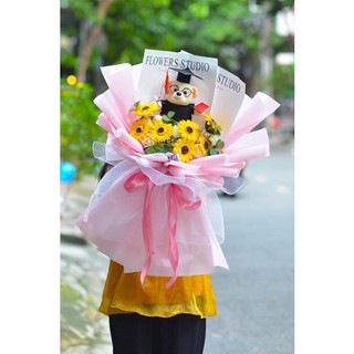 Bó hoa hướng dương + Gấu bông tốt nghiệp 20cm.