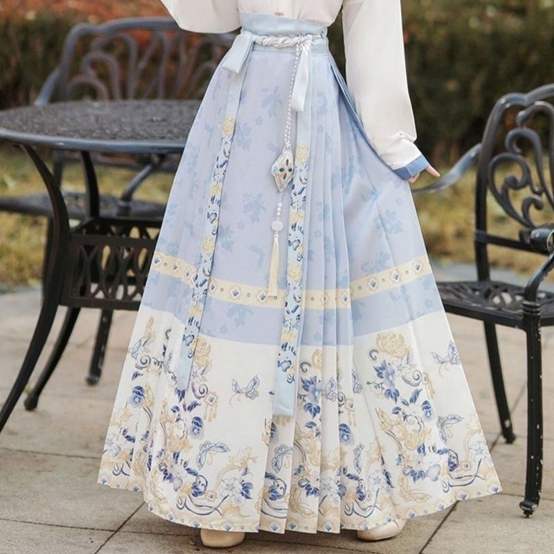 Chân váy mã diện hán phục