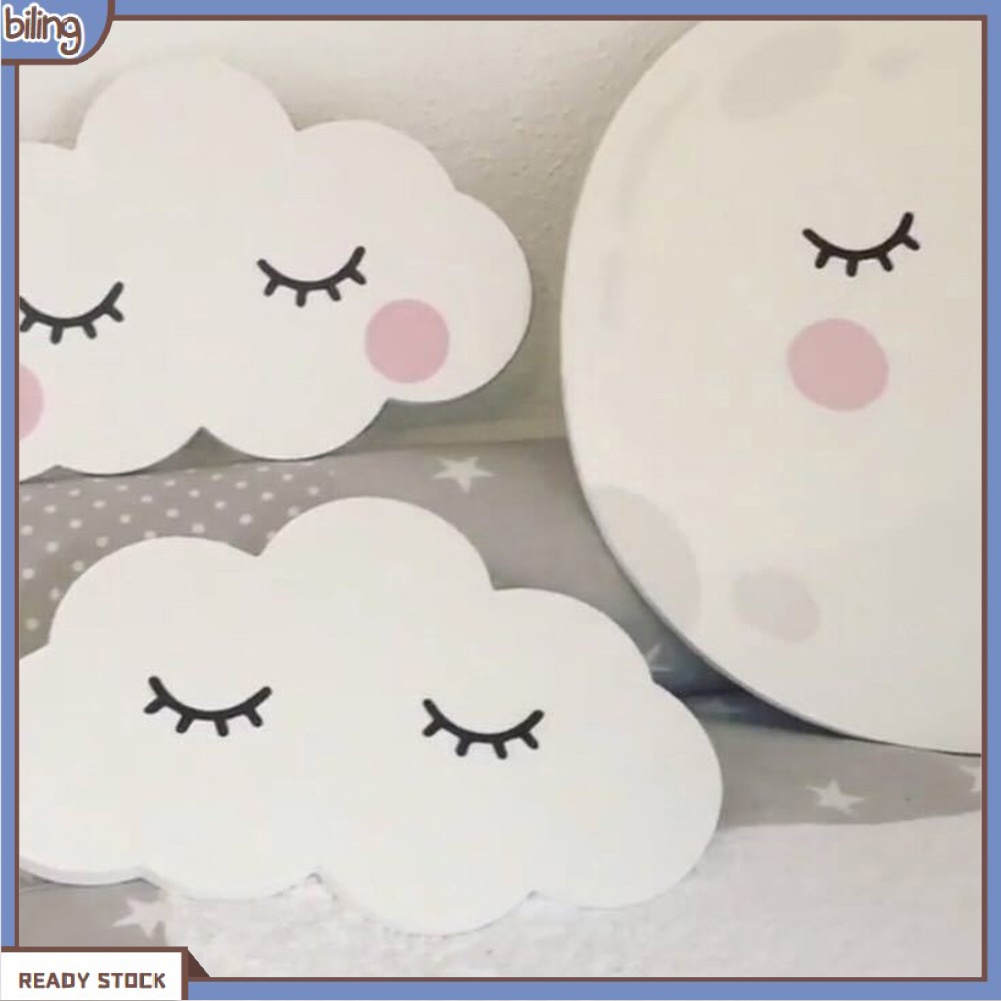 Miếng dán tường trang trí bằng gỗ hình đám mây/ mặt trăng đáng yêu