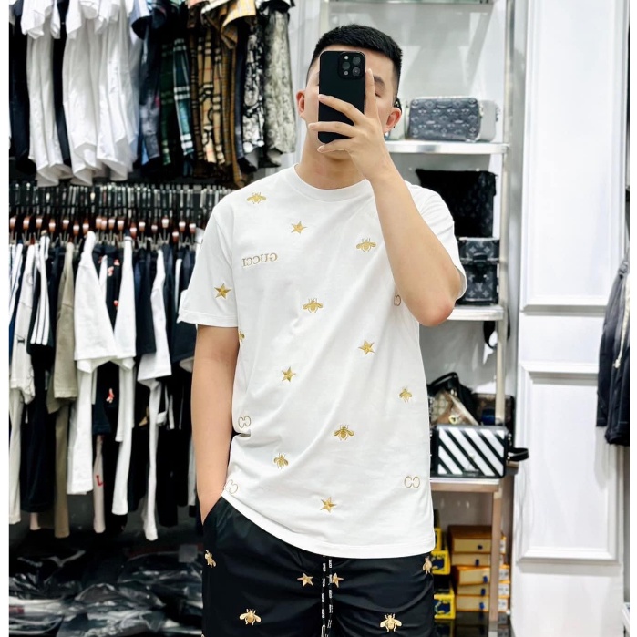 Áo Phông Nam G.C Phối Hoạ Tiết Ong Thêu Vàng Cực Chất - Áo Thun Nam Nữ Đôi G.C