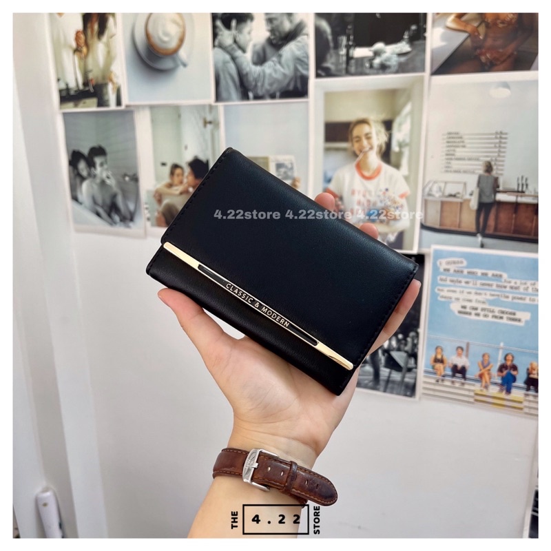 VÍ NỮ GẤP 3 LOGO Classic & M