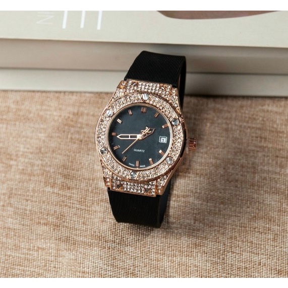 Đồng hồ nữ HBL mặt tròn đính viền đá dây cao su thơm vani cao cấp DHN601