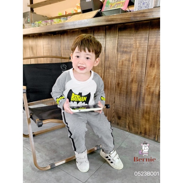 Bộ thu đông bé trai Batman Bernie - Bộ dài tay bé trai cotton phối sọc khoẻ khoắn cho bé từ 9-23kg- 0523B001