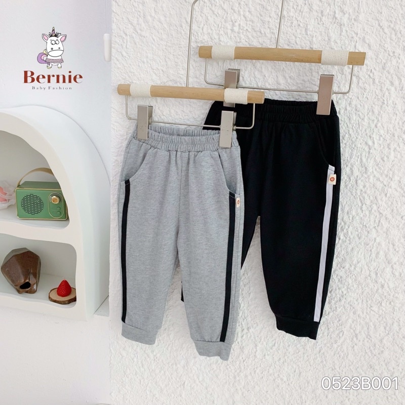 Bộ thu đông bé trai Batman Bernie - Bộ dài tay bé trai cotton phối sọc khoẻ khoắn cho bé từ 9-23kg- 0523B001