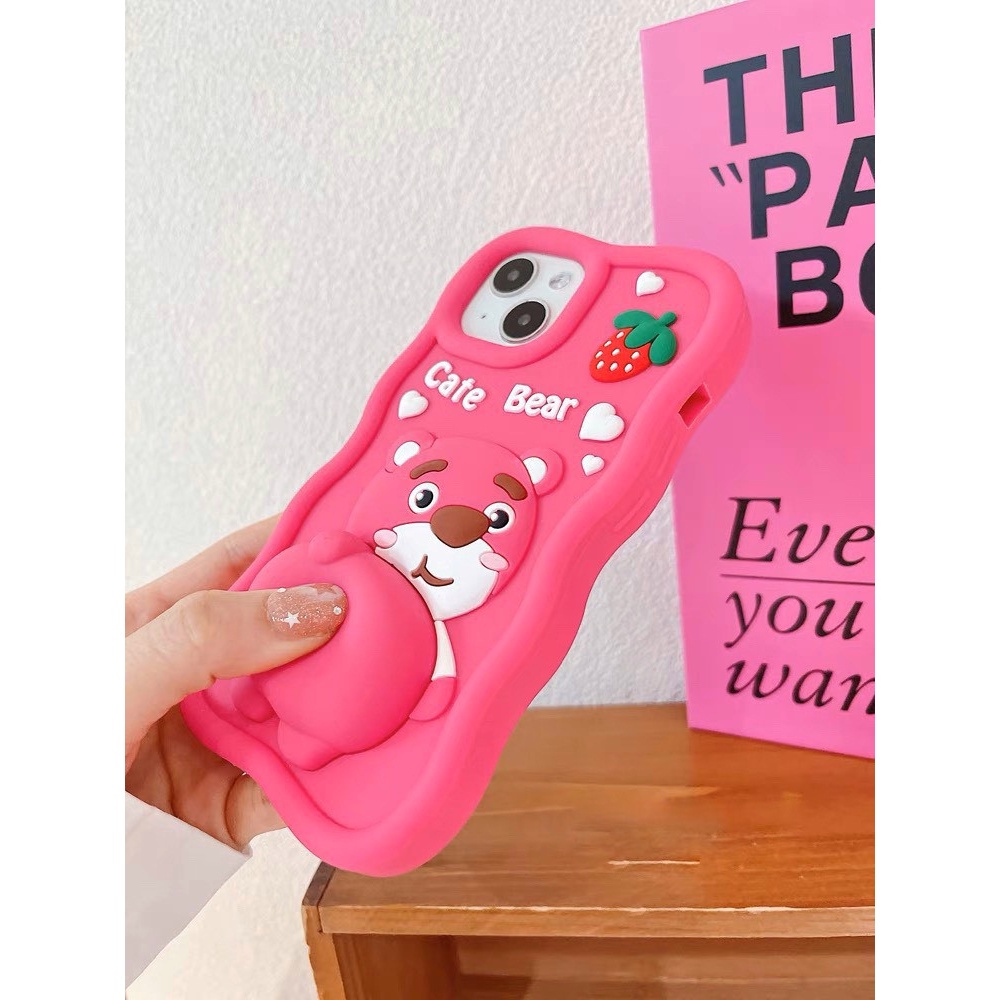 Ốp lưng iphone gấu dâu khoe mông kèm móc cực xynh 7plus/x/xs/xsm11/12/13/14/pro/max/plus/promax