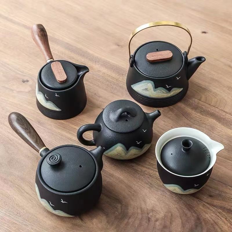 Bộ Ấm Chén Trà Bằng Gốm Sứ Cao Cấp
