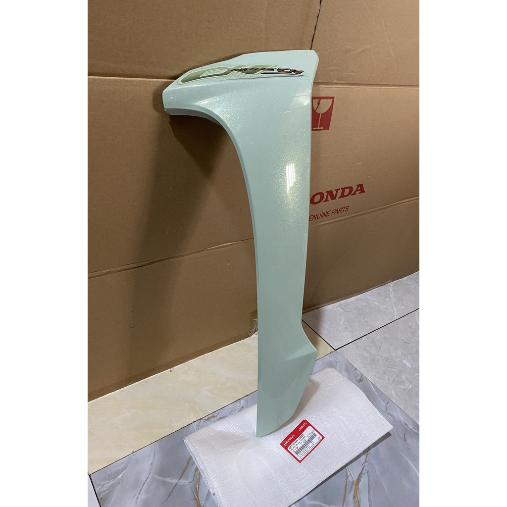 Cánh yếm bên trái | bửng yếm WAVE A110  màu Xanh cốm chính hãng Honda