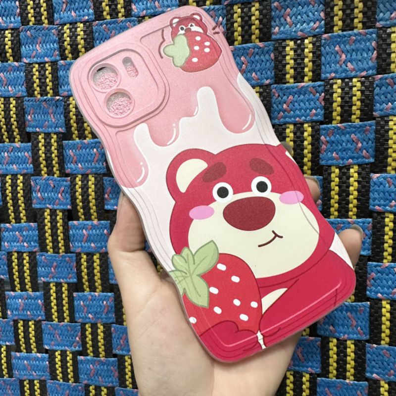 Case ốp lưng Xiaomi Redmi A1 dẻo gấu dâu lotso siêu dễ thương viền lượn sóng bảo vệ camera