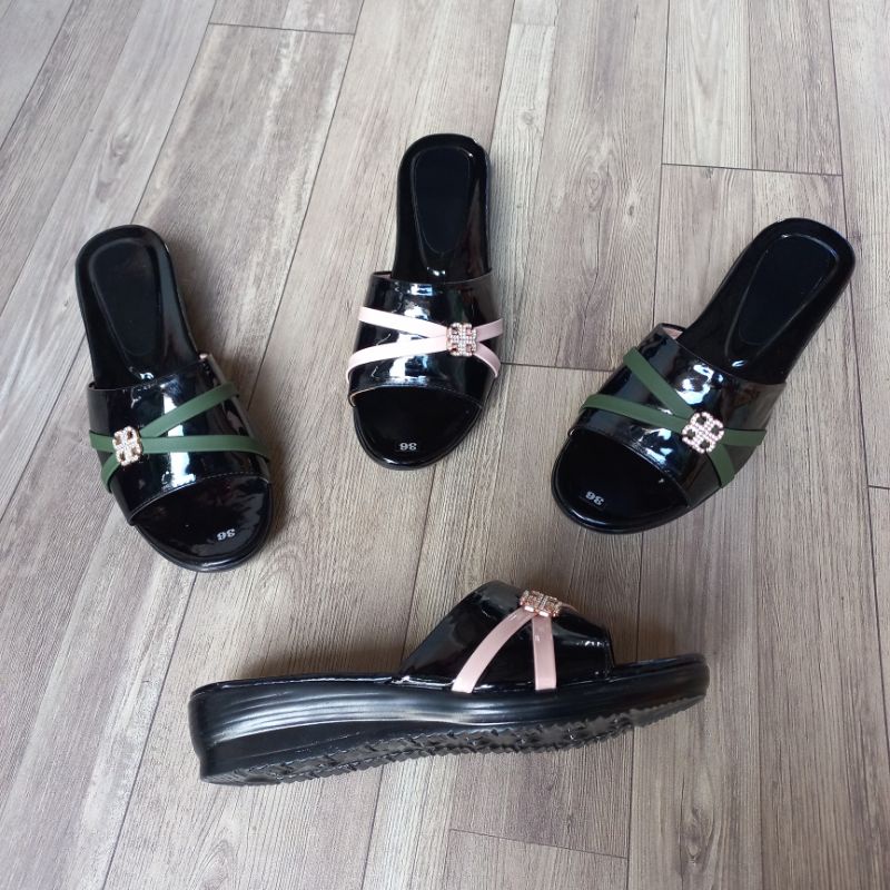 DÉP TRUNG NIÊN CAO 3P NAN CHÉO ĐÍNH HOA SIZE [36-42]