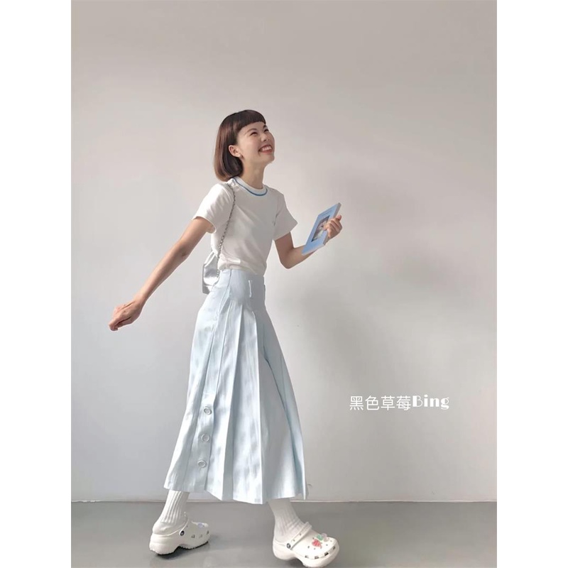 Áo Thun Tay Ngắn Hở Vai Thêu Họa Tiết Màu Sắc Tương Phản Phong Cách Hàn Quốc Thời Trang Cho Nữ