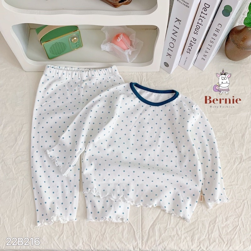 Bộ thu đông bé gái chấm bi viền bèo dễ thương Bernie - Bộ dài tay bé gái cotton cho bé từ 8-22kg- 22B2161