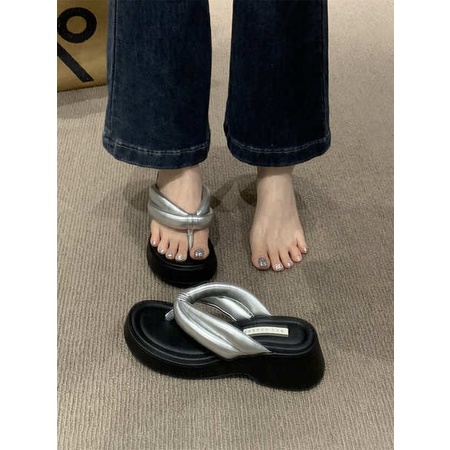 Dép Xỏ Ngón Đế Dày Màu Bạc Phong Cách Mới