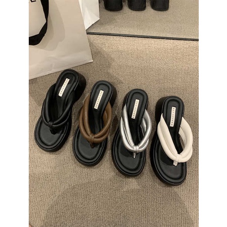 Dép Xỏ Ngón Đế Dày Màu Bạc Phong Cách Mới