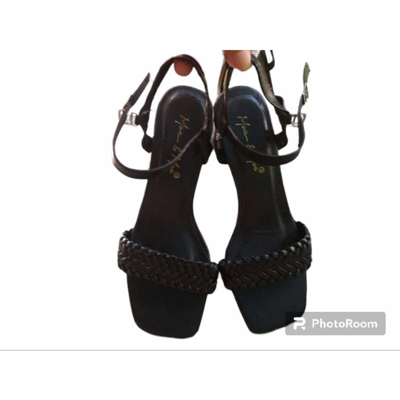 Giày cao gót màu đen da quai ngang 70k , 80k ,84k 86k, 83k