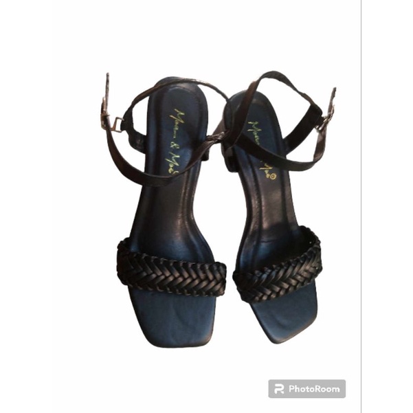 Giày cao gót màu đen da quai ngang 70k , 80k ,84k 86k, 83k