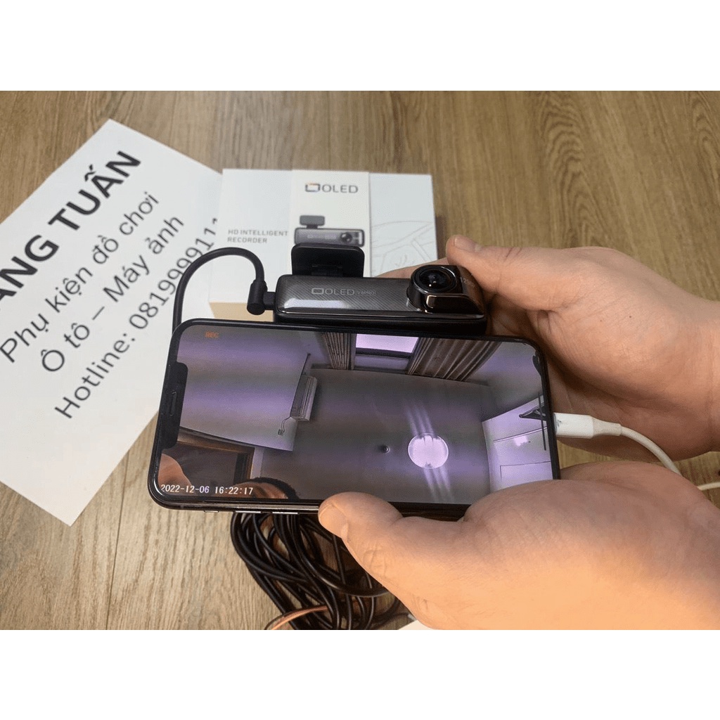 Sale rẻ nhất Camera hành trình OLED V8pro wifi 2K  giám sát đỗ xe 24/7 góc rộng 170 độ app tiếng Việt - cháy hàng