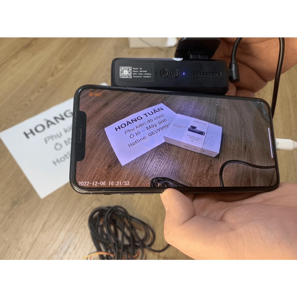 Sale rẻ nhất Camera hành trình OLED V8pro wifi 2K  giám sát đỗ xe 24/7 góc rộng 170 độ app tiếng Việt - cháy hàng