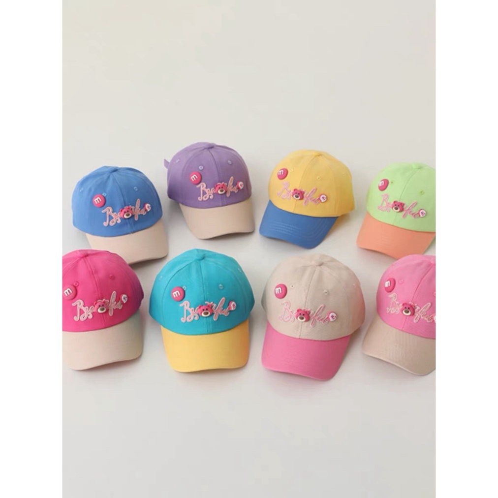 Mũ trẻ em , nón lưỡi trai vải cotton thời thượng đính sticker gấu dâu kèm hoa nổi và thỏ xinh xắn