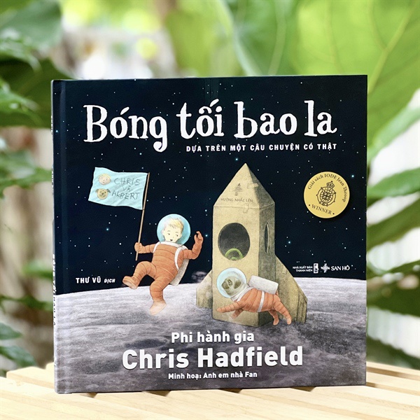 Sách - Bóng Tối Bao La